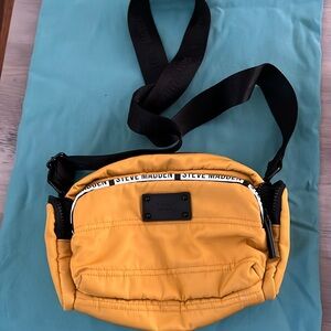 Steve Madden purse